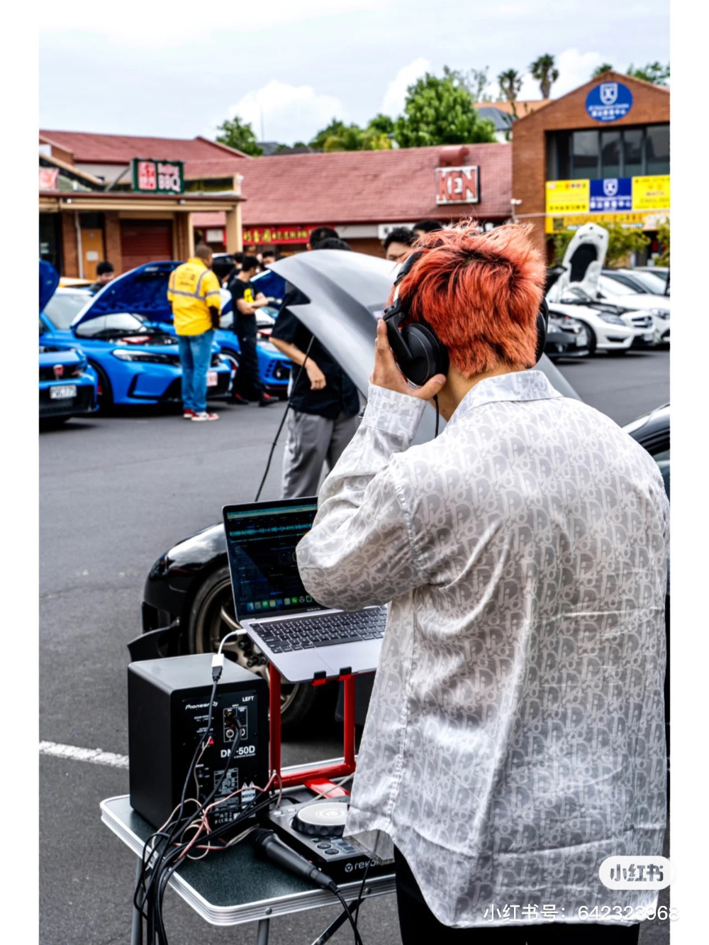 블라우스 모델 착용 이미지-S1200L11
