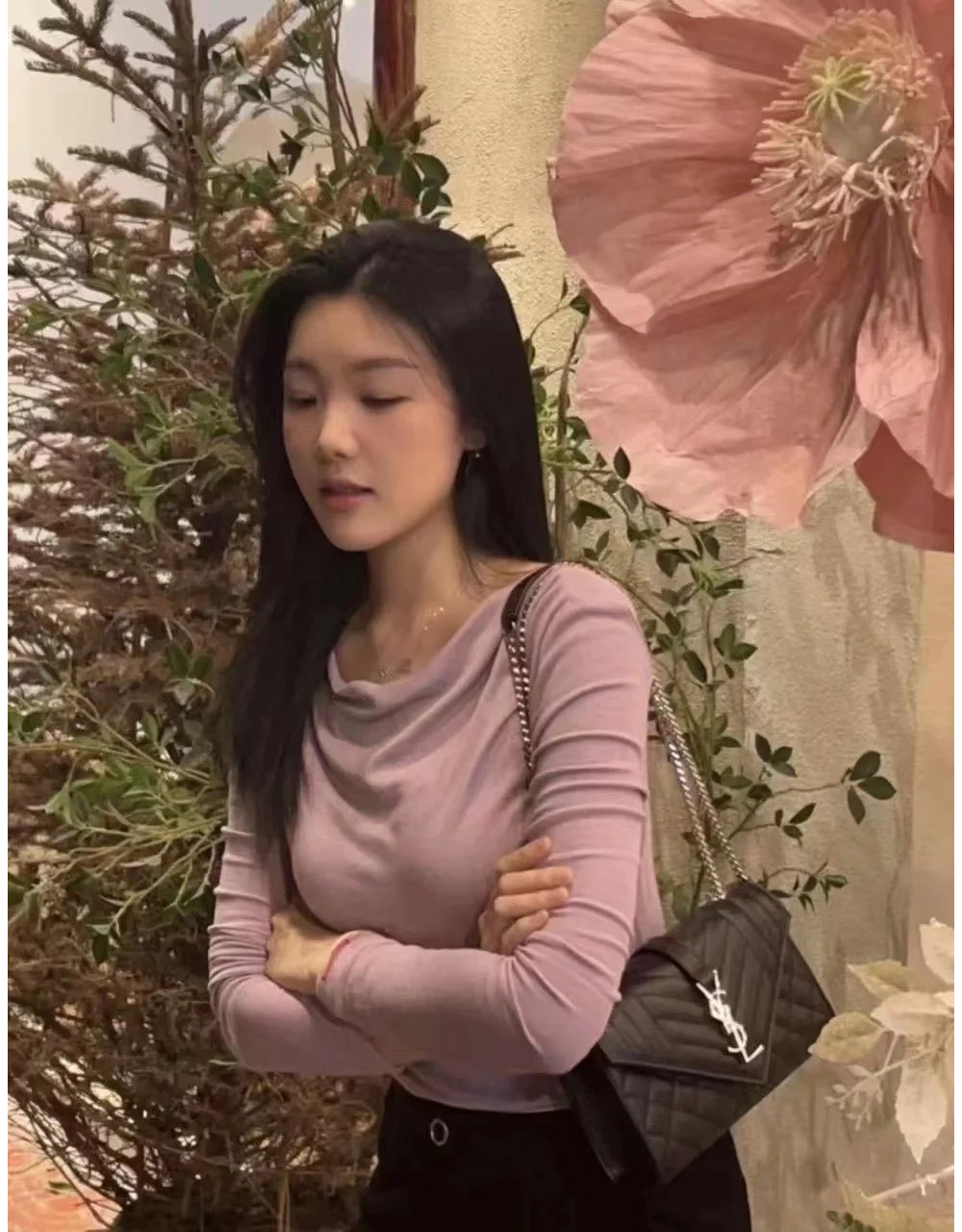 가방 모델 착용 이미지-S67L6