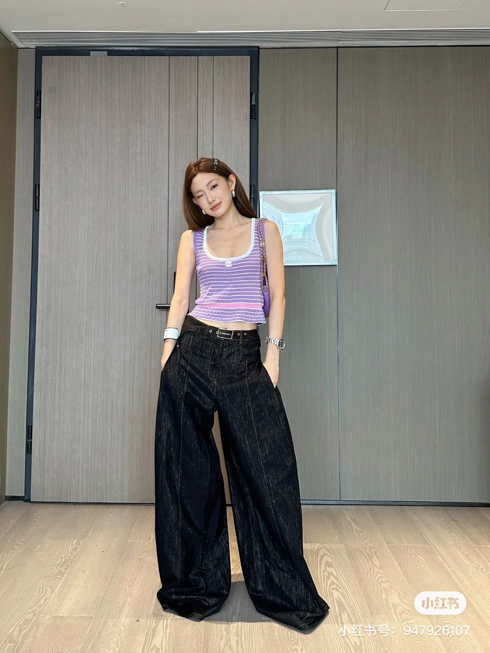 민소매 모델 착용 이미지-S46L9