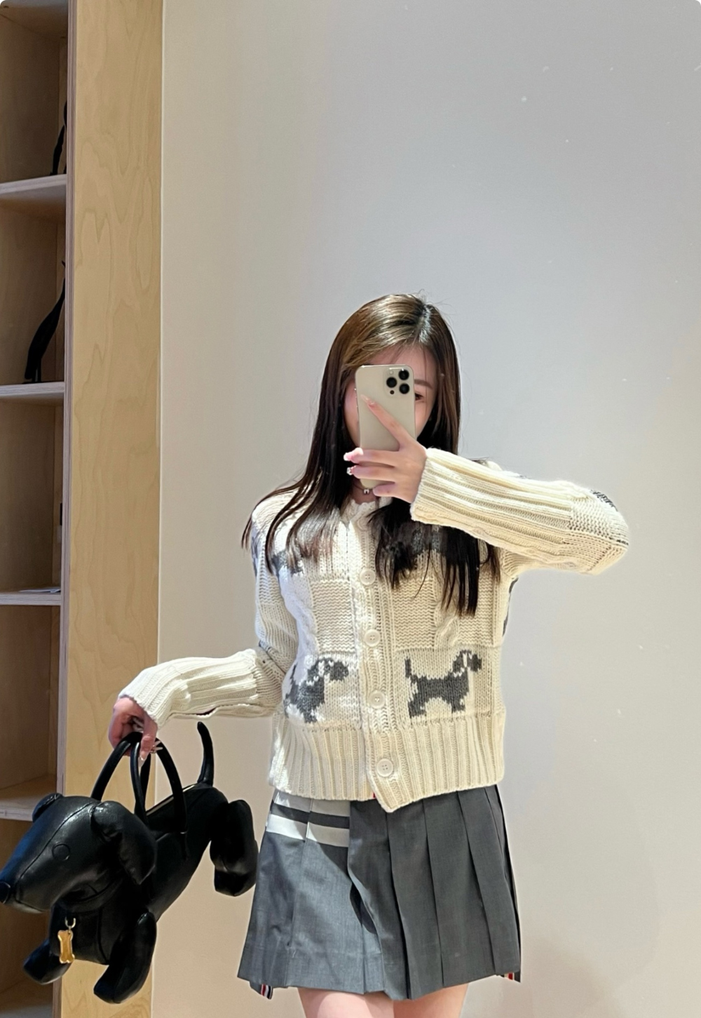 긴팔 티셔츠 모델 착용 이미지-S63L10