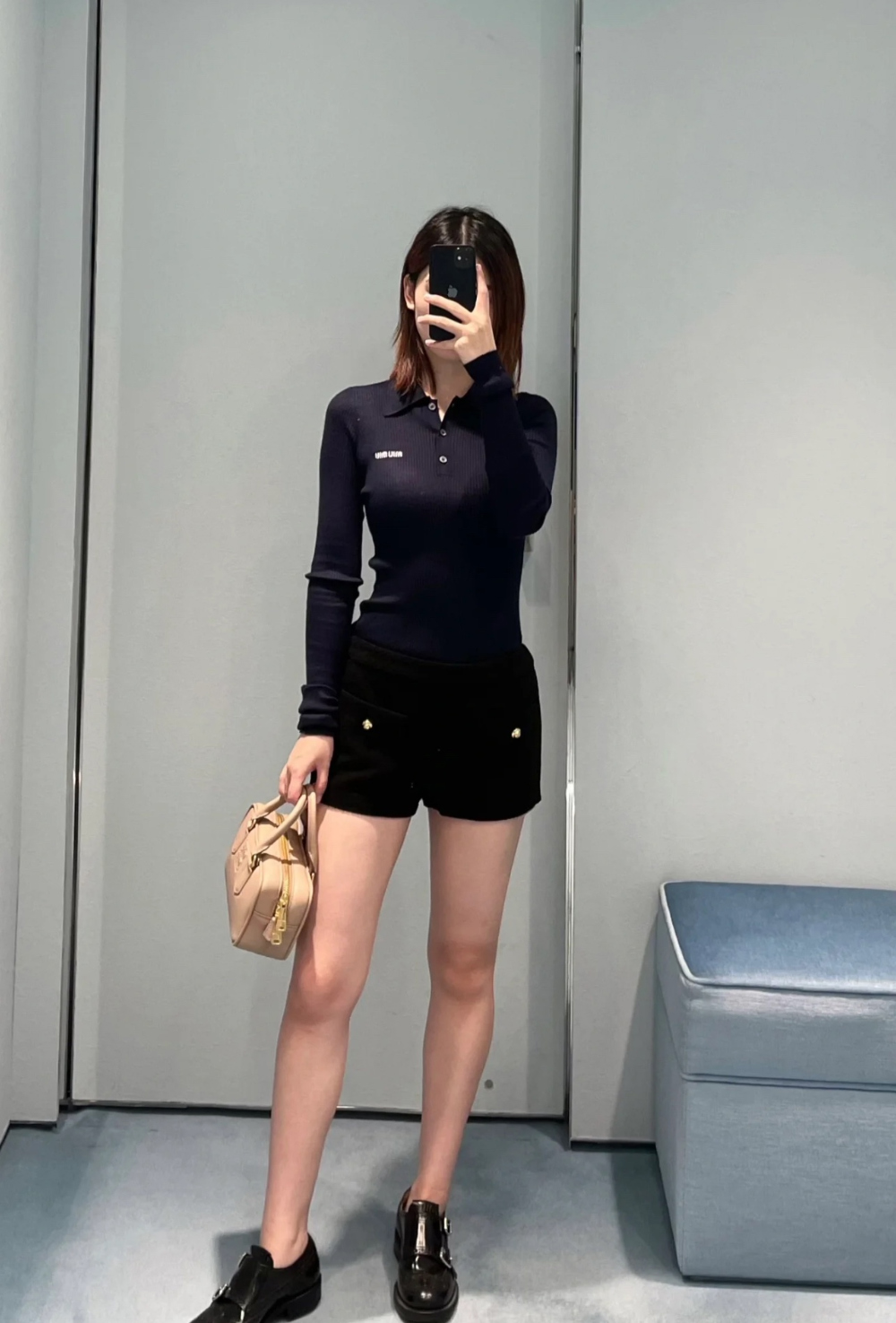 긴팔 티셔츠 모델 착용 이미지-S64L5