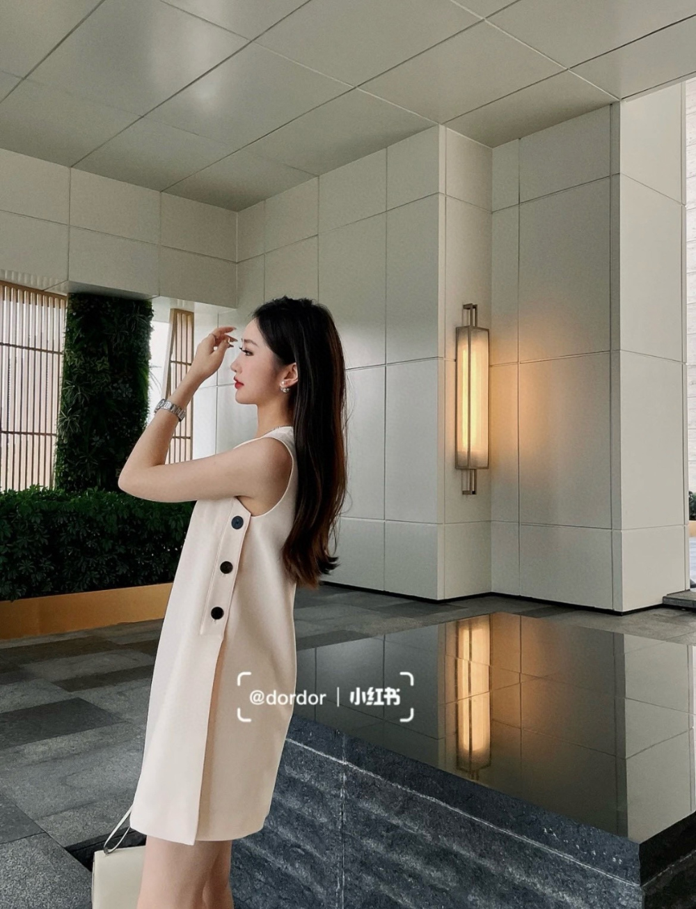 재킷 모델 착용 이미지-S14L11