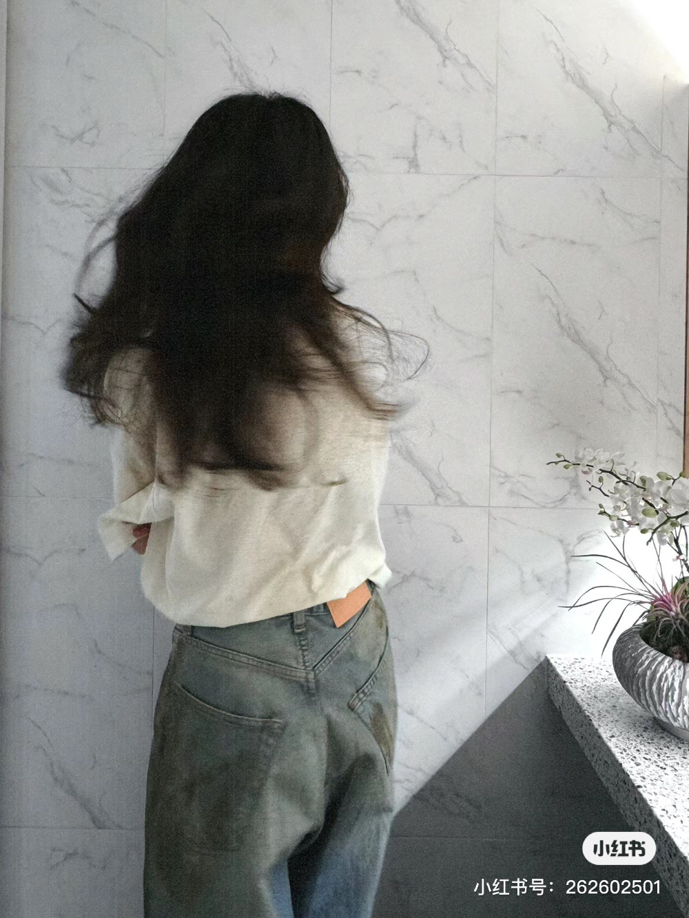 바지 모델 착용 이미지-S36L14