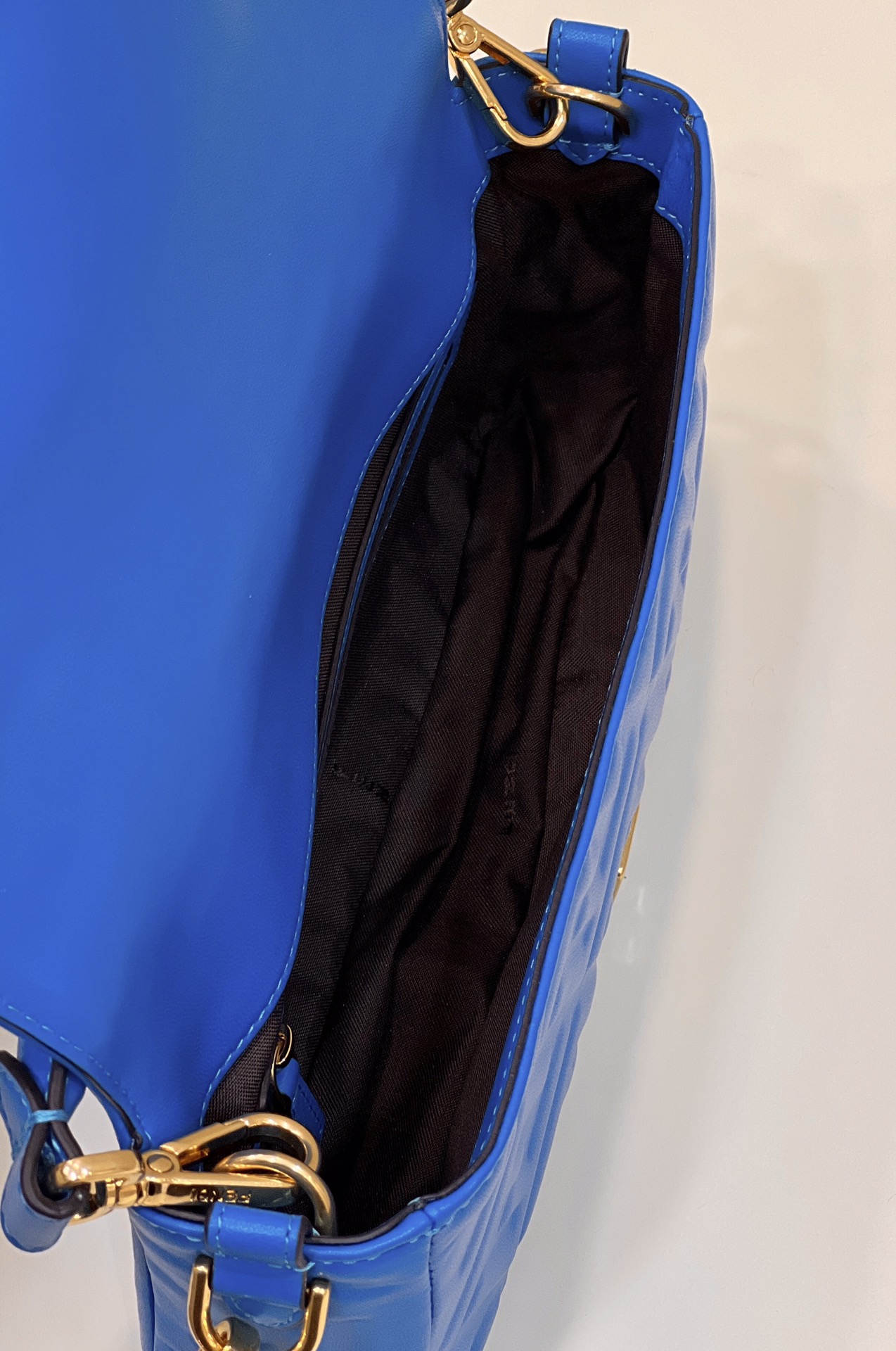 JJ321112826983_content_11.jpg