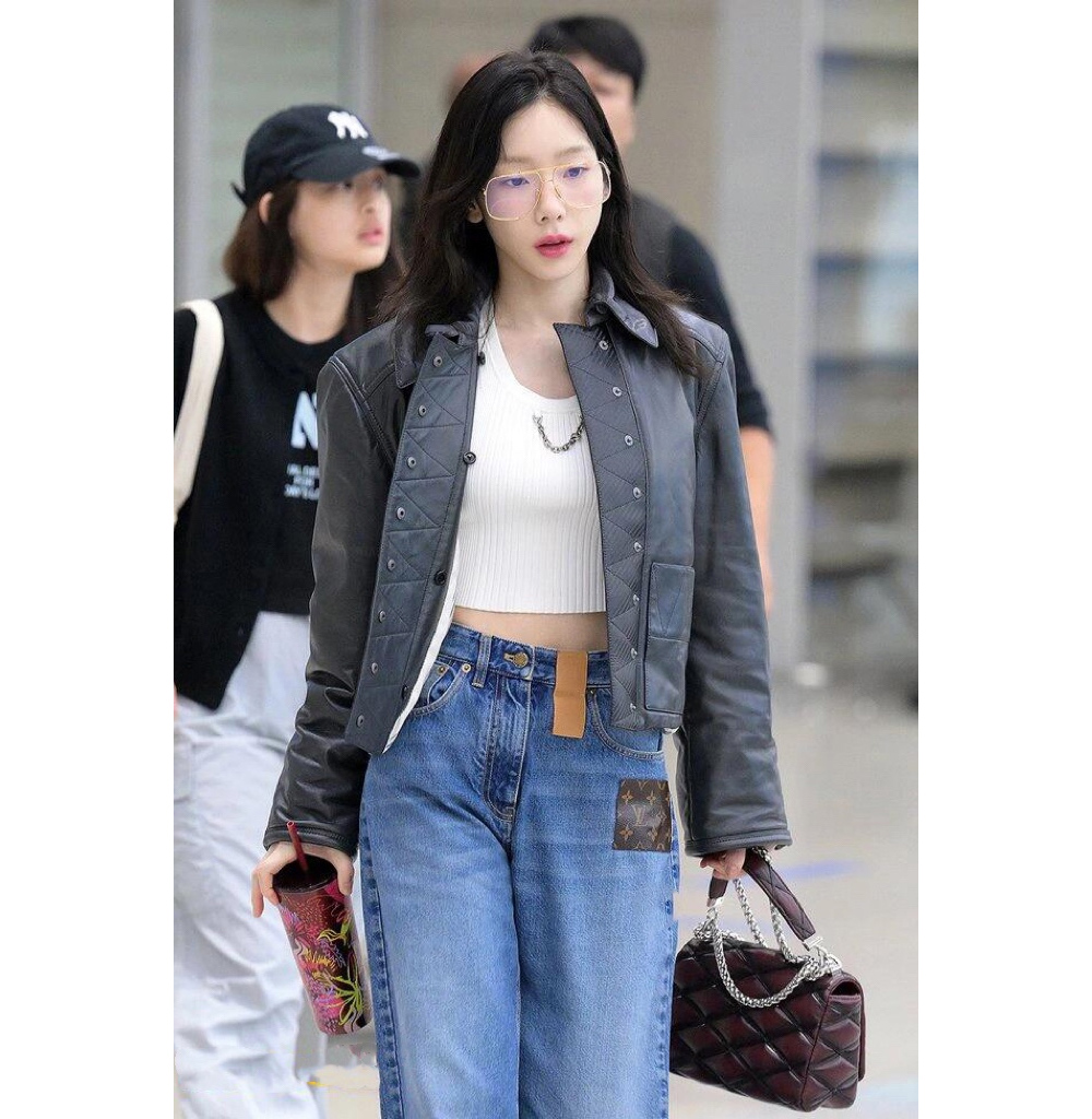 바지 모델 착용 이미지-S582L5