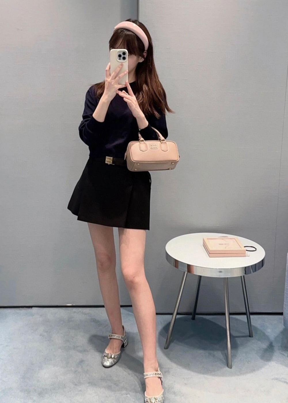 미니 스커트 모델 착용 이미지-S191L8