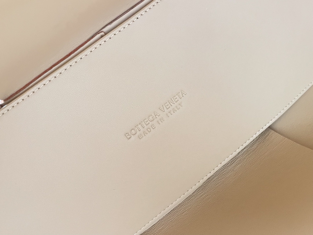 JJ372572705817_content_12.jpg