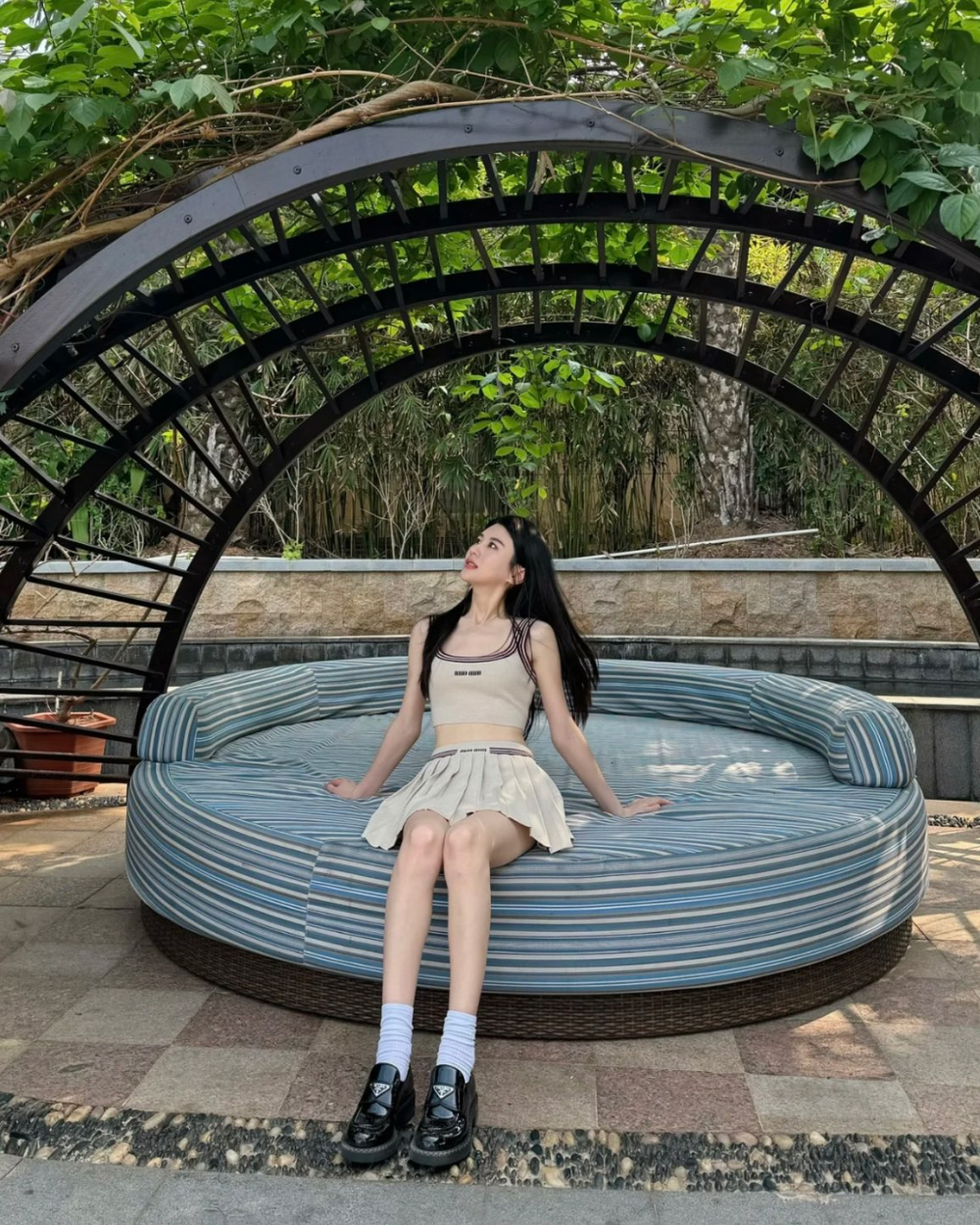 민소매 모델 착용 이미지-S5L12