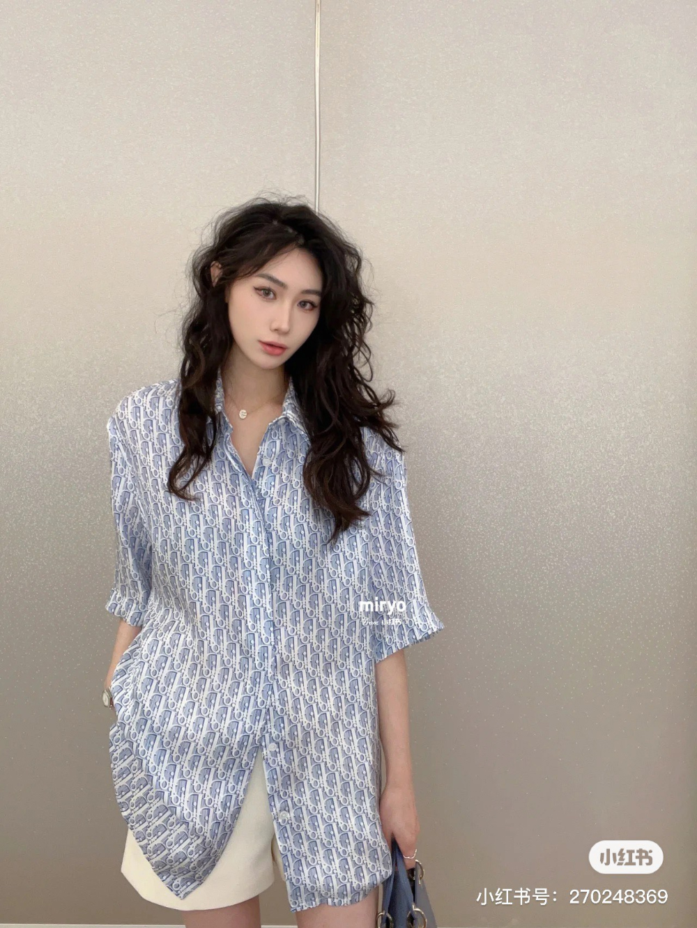 반바지 모델 착용 이미지-S46L8