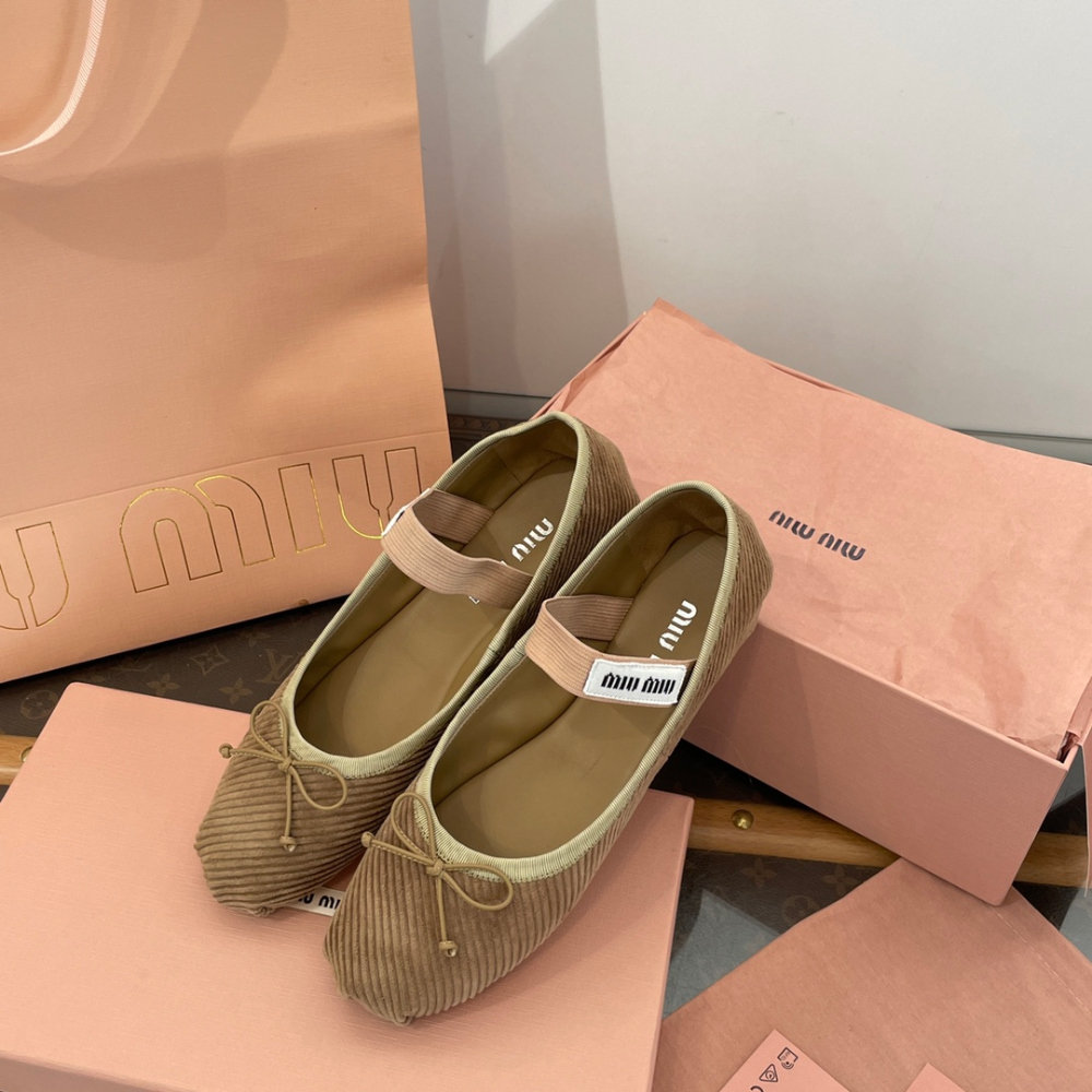 신발 상품 이미지-S93L15