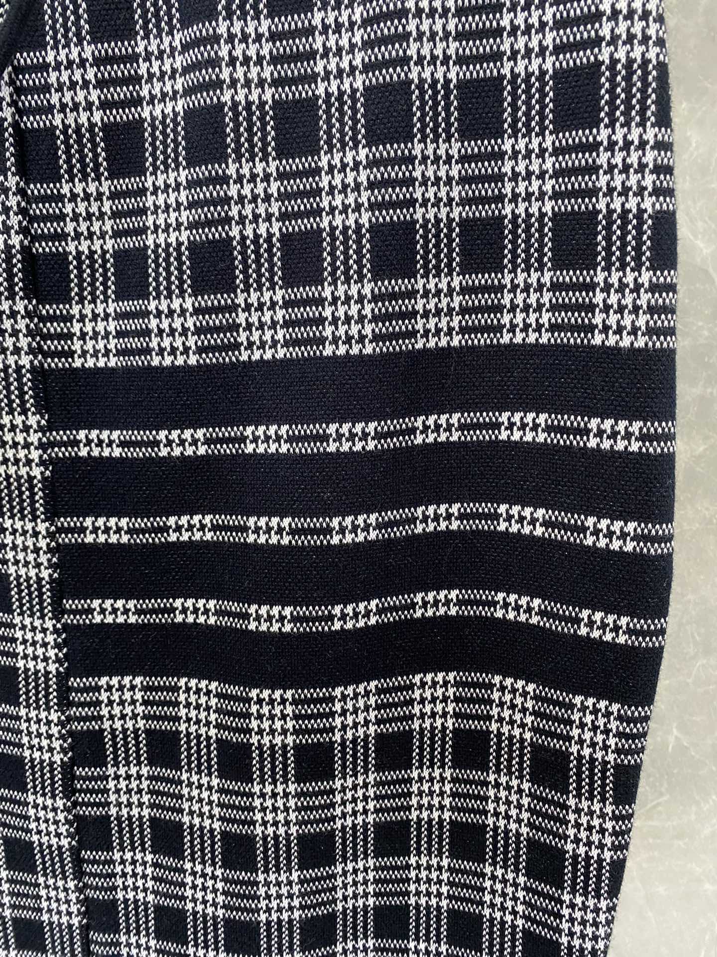 JJ611144131787_content_8.jpg