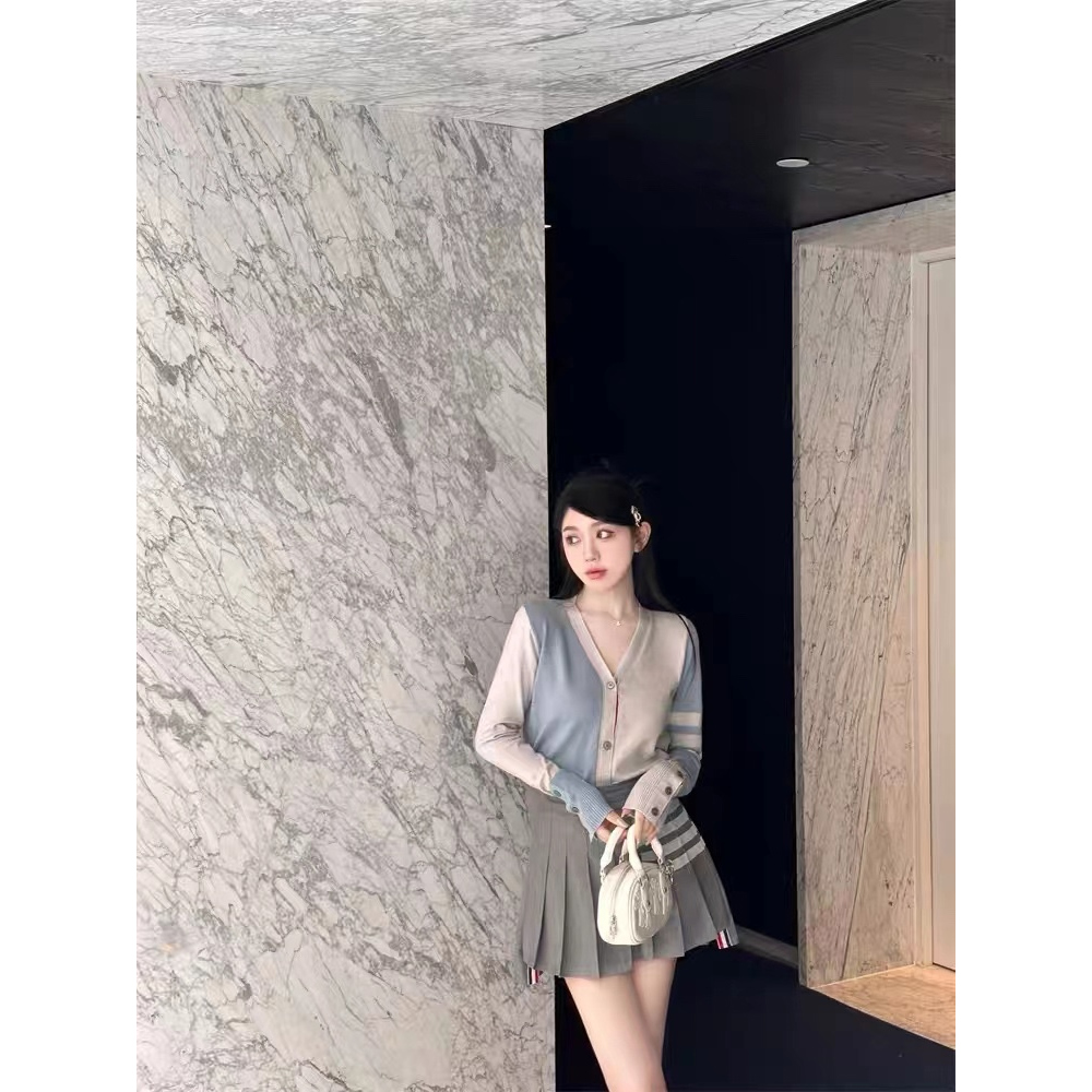 블레이저 모델 착용 이미지-S49L6