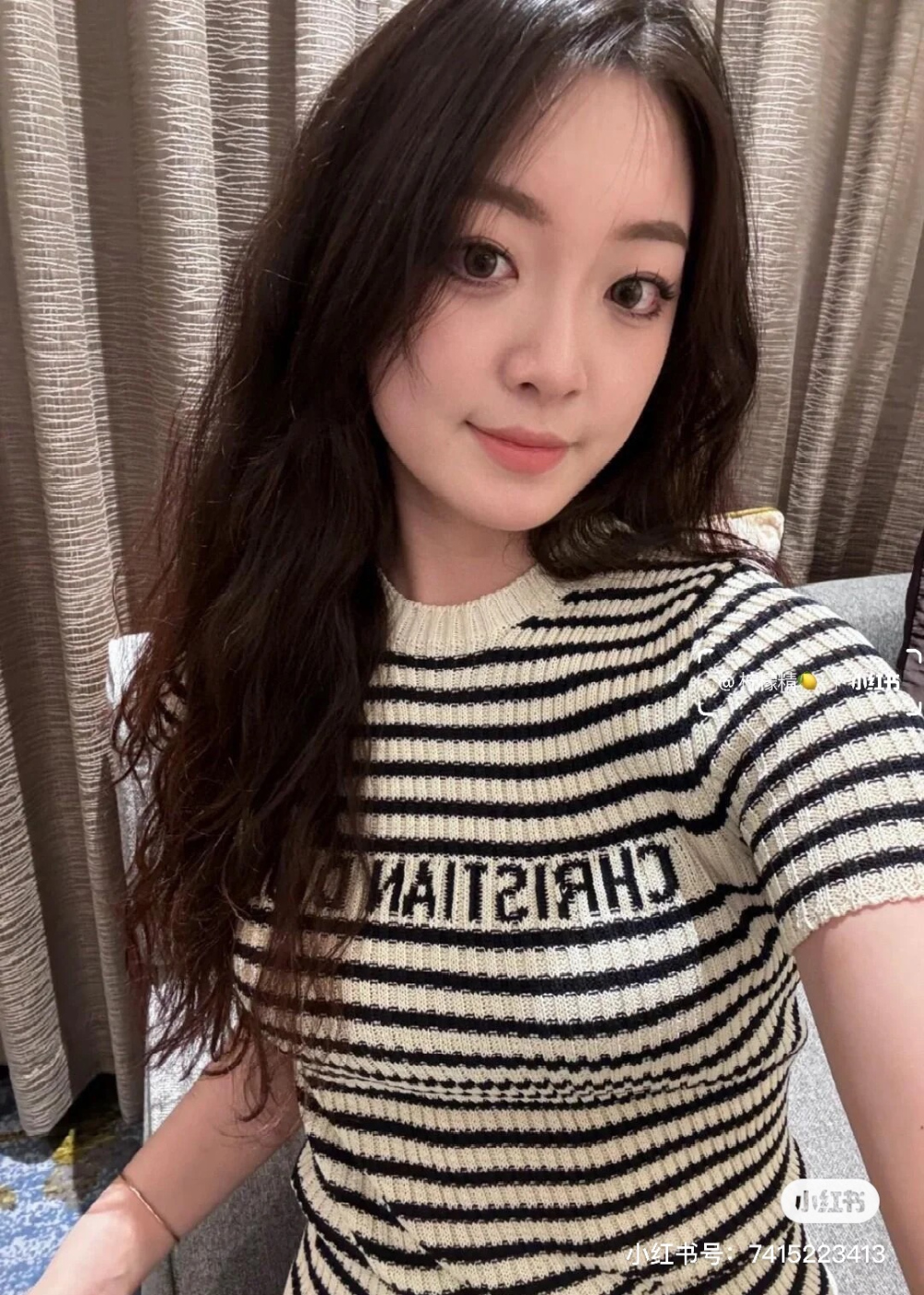 반팔 티셔츠 모델 착용 이미지-S45L17