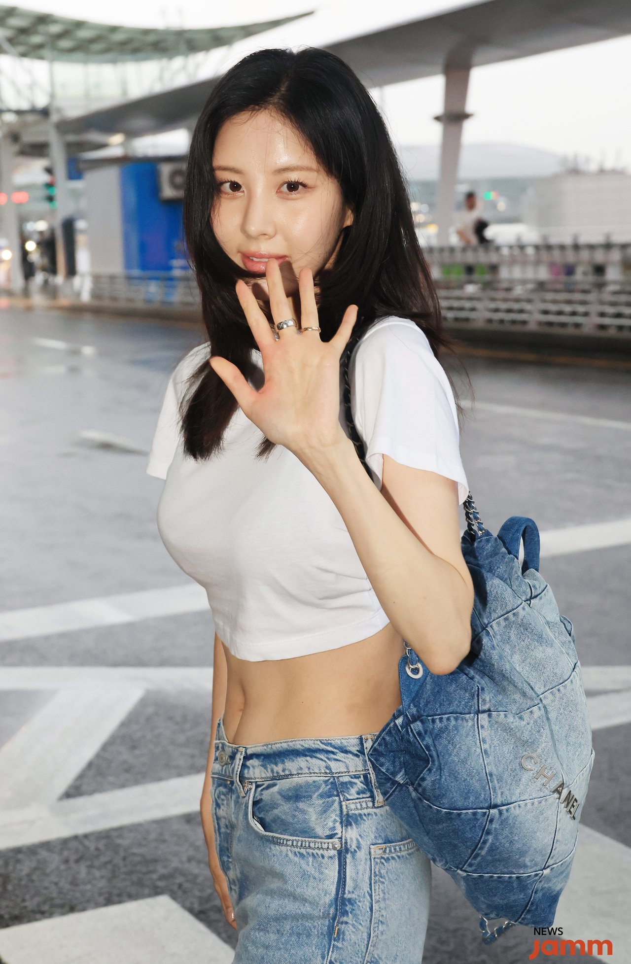 JJ751551193323_content_1.jpg
