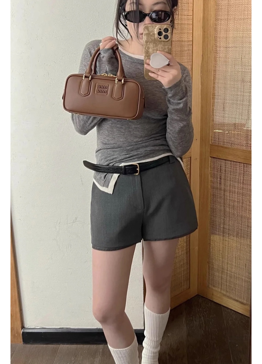 가방 모델 착용 이미지-S343L30
